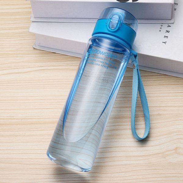 Botella de agua, 400 ml, 560 ml, plástico, Gourde en Plastique, coctelera deportiva directa, botellas de senderismo, botella portátil para agua